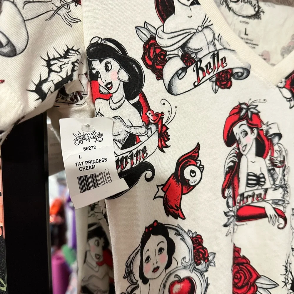 NWT Disney Journeys Collab Princess Vintage Tattoo Art Short Sleeve Tee Shirt - Picture 4 of 5
